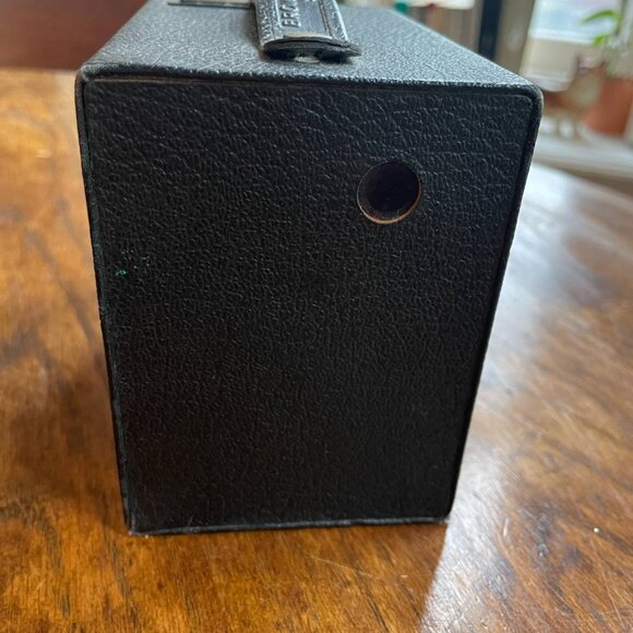 Eastman Kodak Brownie 1941 Camera - Picture 6 of 7